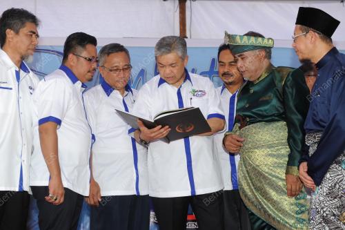 PK07_06022016_ZAHID_HAMIDI