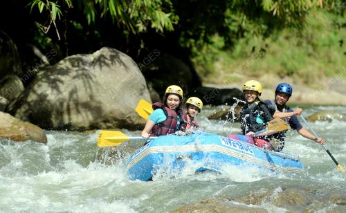 PK07_07122016_KAYAK