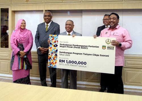 DATUK SERI SAARANI MOHAMAD