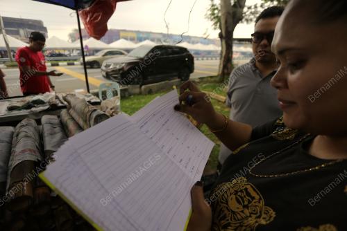 TINJAUAN PERSIAPAN AIDILFITRI