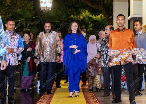 TUANKU ZARA SALIM