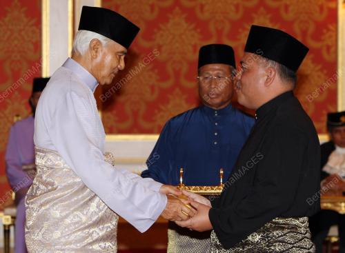 SULTAN AZLAN SHAH