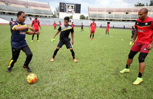 PK07_12022016_BOLA_SEPAK