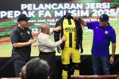 DATUK SERI SAARANI MOHAMAD
