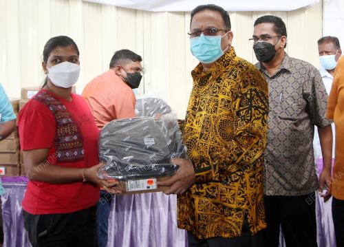 TAN SRI S A VIGNESWARAN