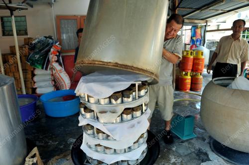 PK07_16022015_kuih_bakul