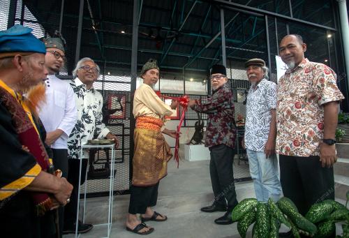 DATUK MOHD KAMIL SHAFIE