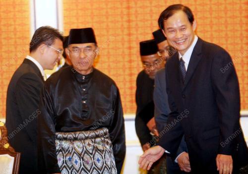 TAJOL ROSLI GHAZALI