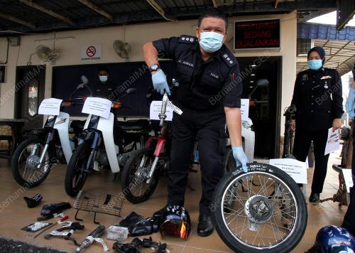 RAMPASAN MOTOSIKAL CURI GENG FARID TEMARA