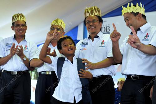 DATUK SERI MOHD SHAFIE APDAL