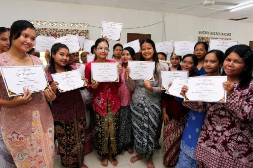 KURSUS PEMERKASAAN WANITA ORANG ASLI