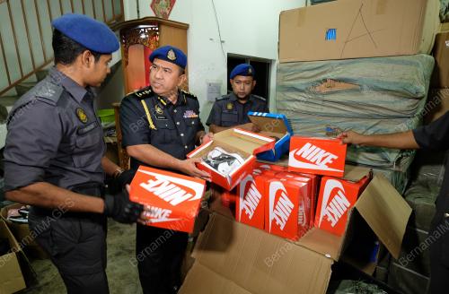 OPERASI BARANG TIRUAN KPDNHEP