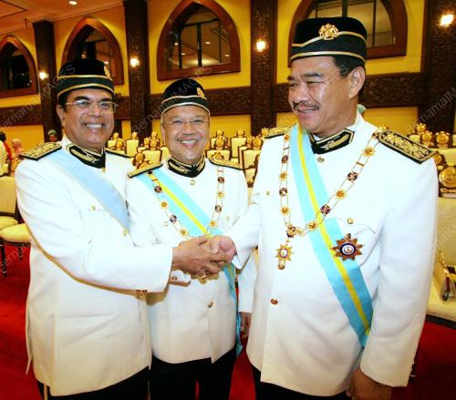 SULTAN AZLAN SHAH
