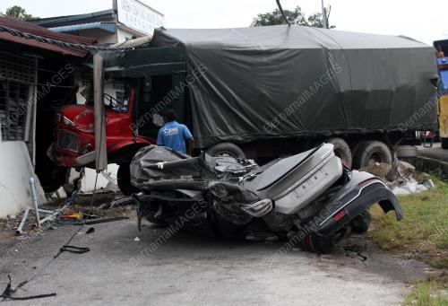 KEMALANGAN MAUT DI JALAN CHEMOR-JELAPANG