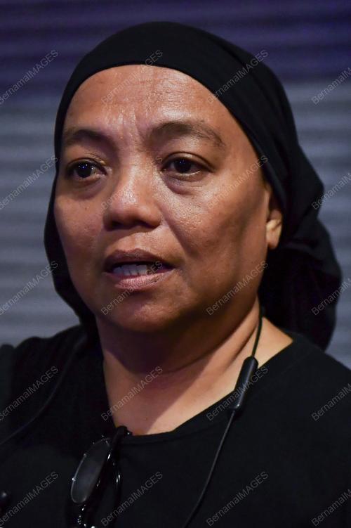 ZETI SHUHAILA MUSTAFA KAMAL 53