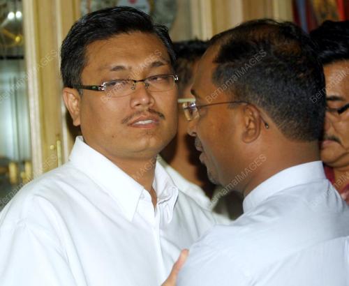 SHAMSUL ANUAR NASARAH