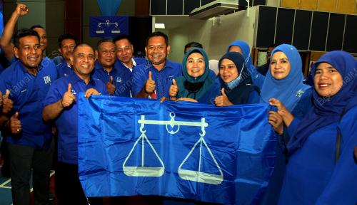 DATUK SERI SAARANI MOHAMAD
