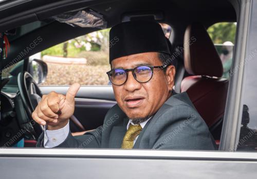 DATUK ZAINOL FADZI PAHARUDIN