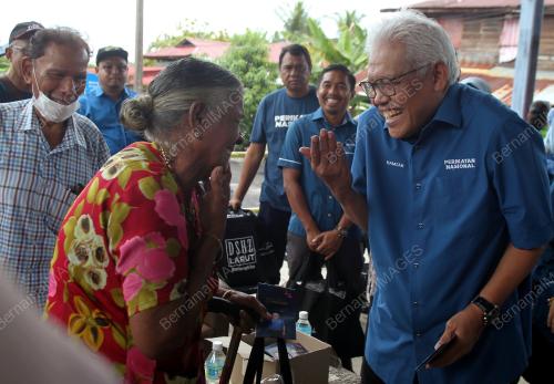 DATUK SERI HAMZAH ZAINUDIN