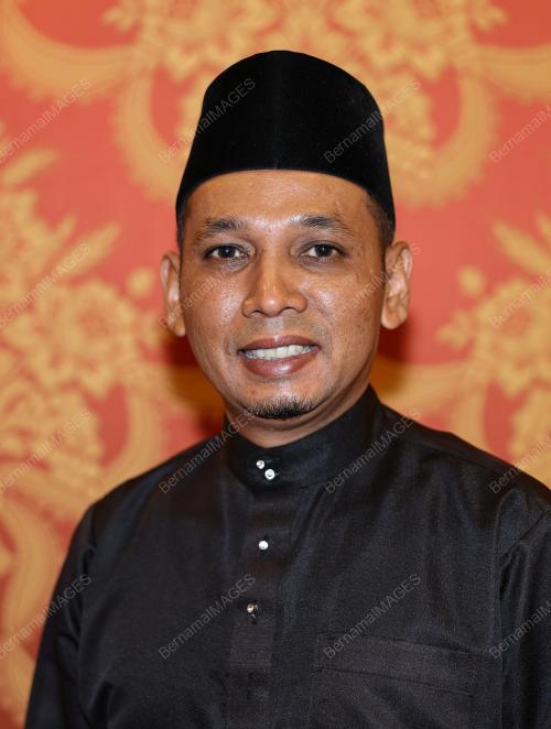 ISTIADAT MENGANGKAT SUMPAH EXCO PERAK