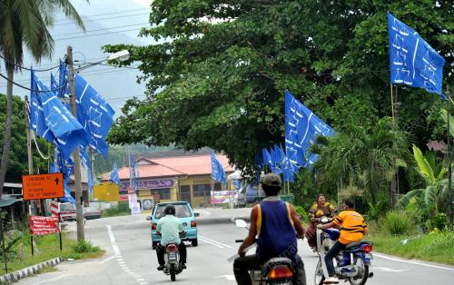 PK07_23032013_BENDERA