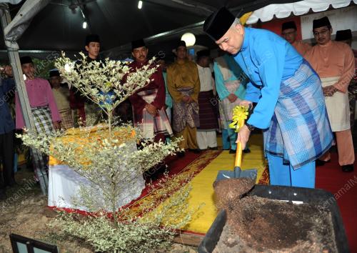 PK07_23072013_RAJA_NAZRIN