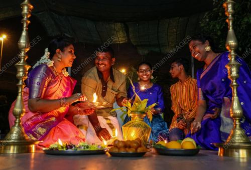 TINJAUAN SAMBUTAN DEEPAVALI