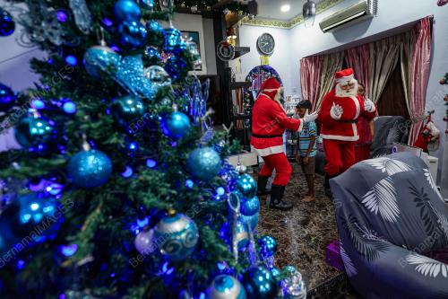 TINJAUAN SAMBUTAN KRISMAS