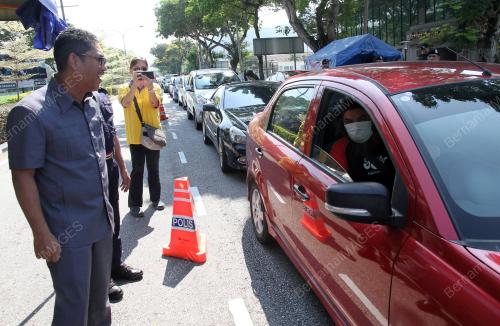 DATUK SERI AHMAD FAIZAL AZUMU