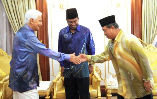 SULTAN AZLAN SHAH
