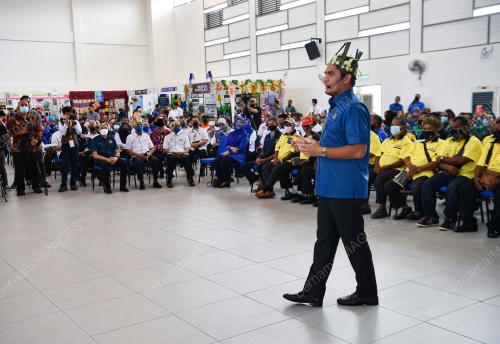 DATUK DR RADZI JIDIN
