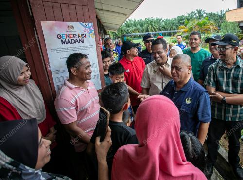 DATUK SERI SAARANI MOHAMAD