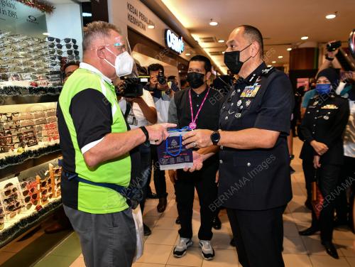 DATUK MIOR FARIDALATHRASH WAHID