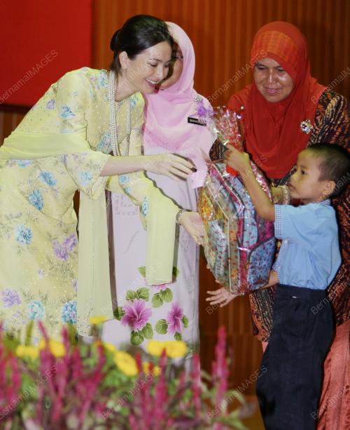 TUANKU ZARA SALIM