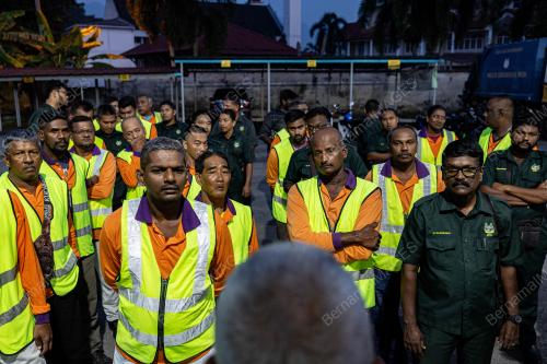 LIPUTAN KERJA PEMBERSIHAN MBI