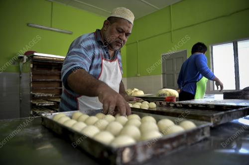KILANG ROTI MOKHTAR