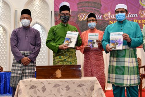DATUK SERI AHMAD FAIZAL AZUMU