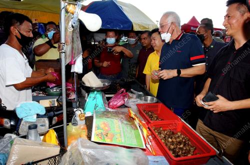 DATUK SERI NAJIB TUN RAZAK