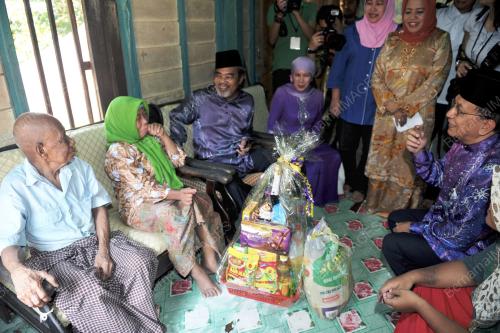 DATUK SERI DR. RAIS YATIM