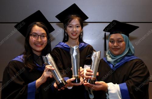 KONVOKESYEN UNIVERSITI TEKNOLOGI PETRONAS
