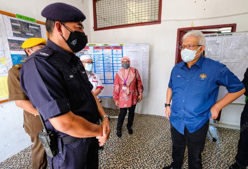 DATUK SERI HAMZAH ZAINUDDIN