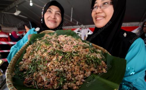 PK07_31122015_PESTA_MAKANAN