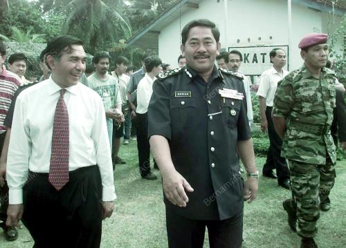 PK08-05_07_2000_MB-IGP-CO_11012016