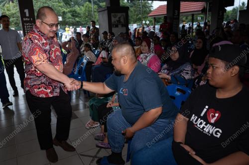 DATUK SERI SHAMSUL ISKANDAR MD AKIN
