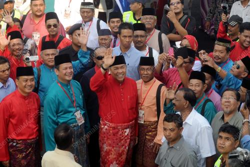 PK08_01082015_ZAHID