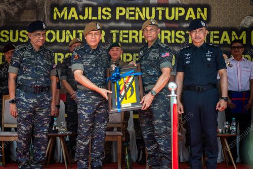 DATUK SERI KHALID ISMAIL