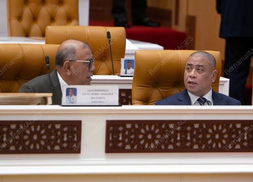 DATUK SERI SAARANI MOHAMAD
