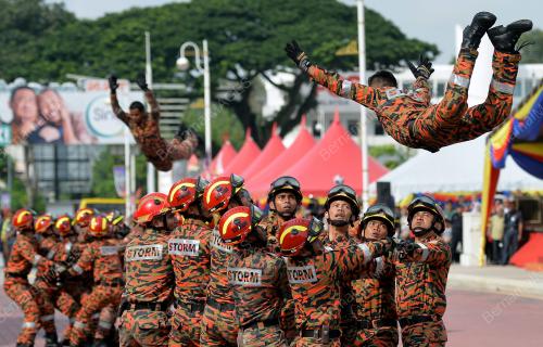 PK08_04052017_BOMBA_BN201702052206