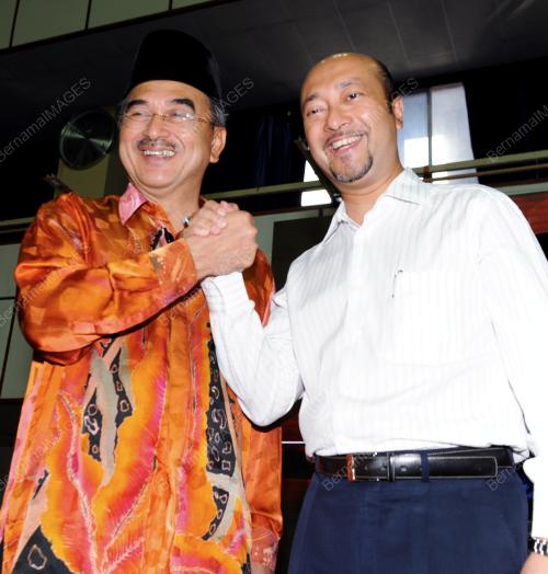PK08_04102013_UMNO