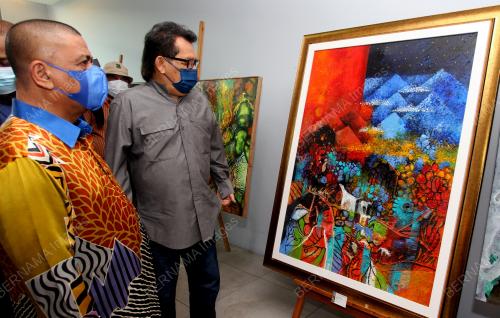DATUK SERI SAARANI MOHAMAD